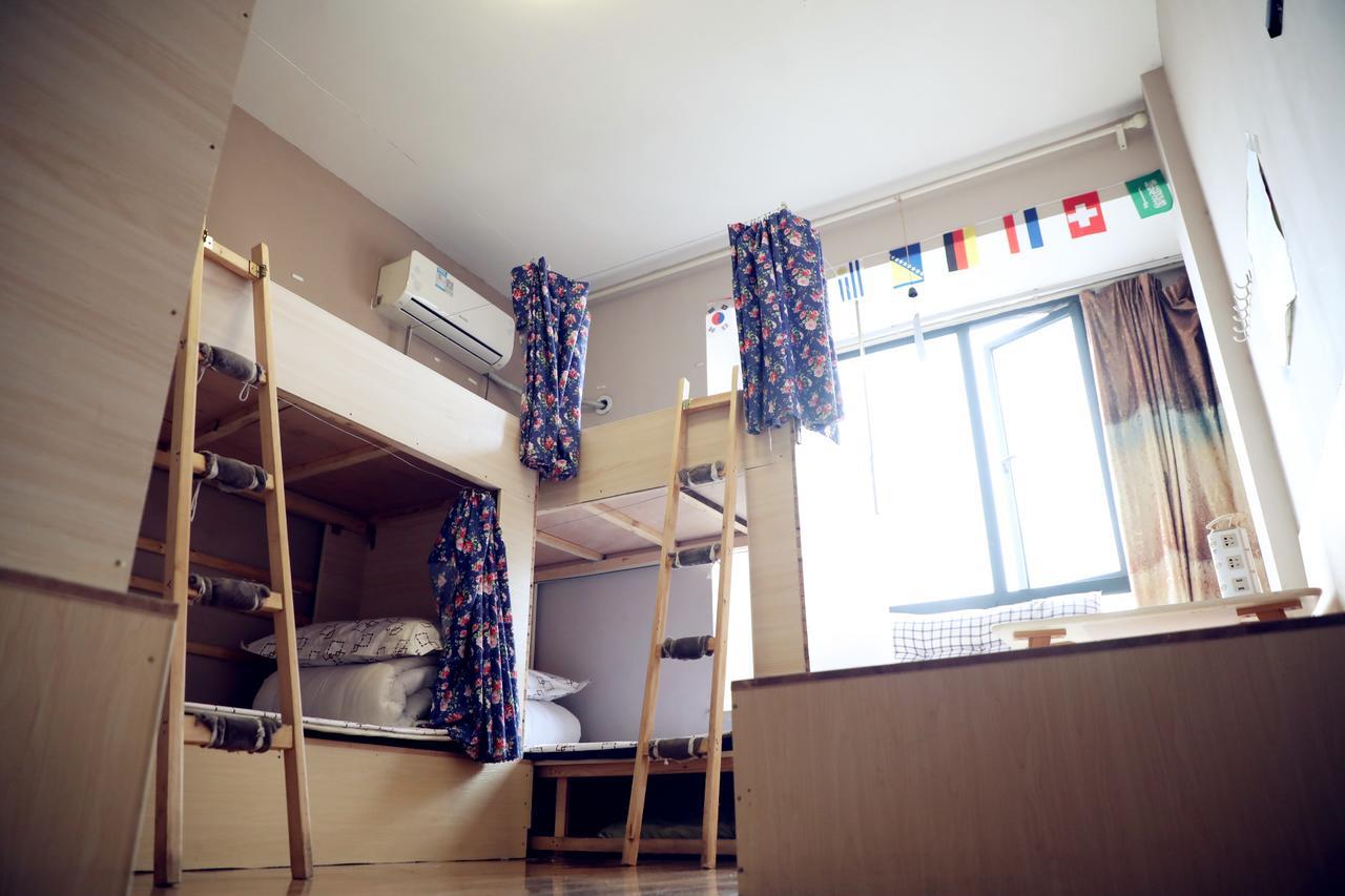 Huanlesong Youth Hostel Wuhan Exterior photo