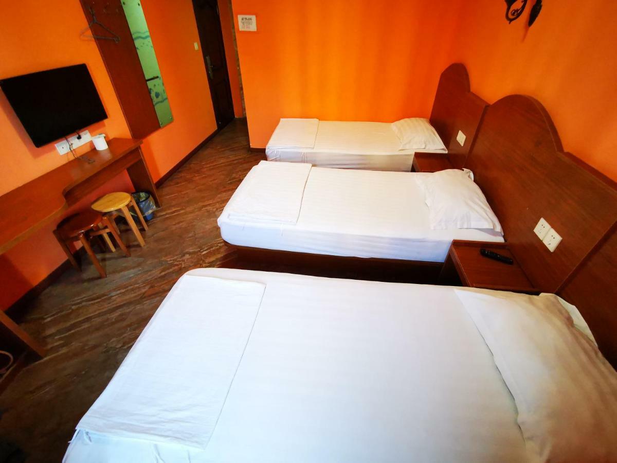 Huanlesong Youth Hostel Wuhan Exterior photo